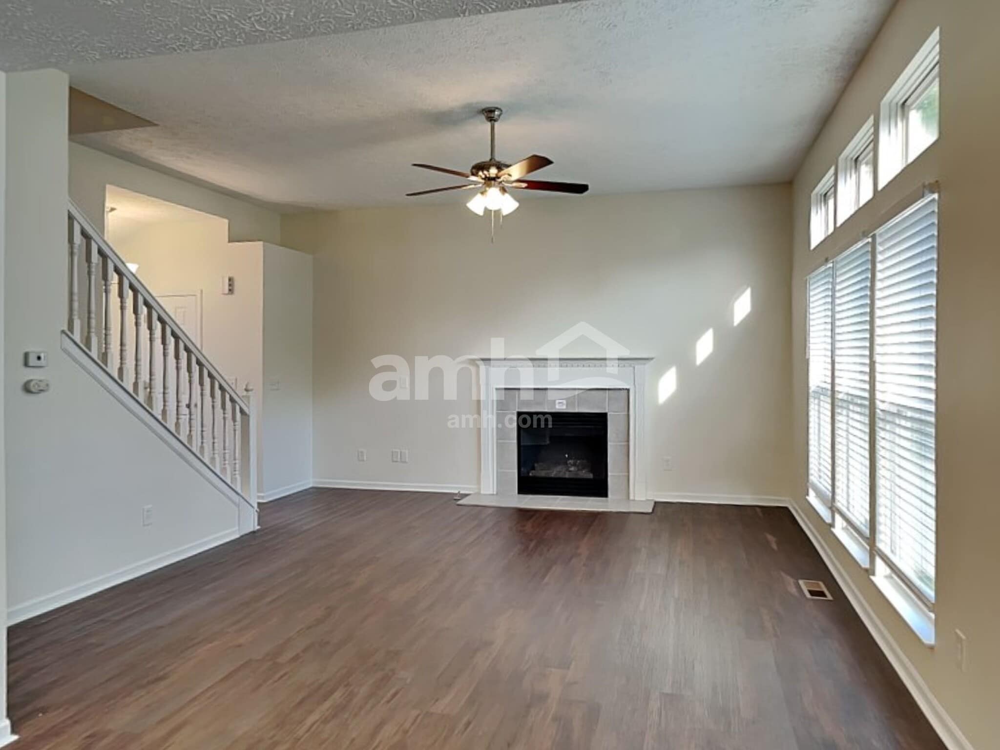Building Photo - 2274 Farmland Dr