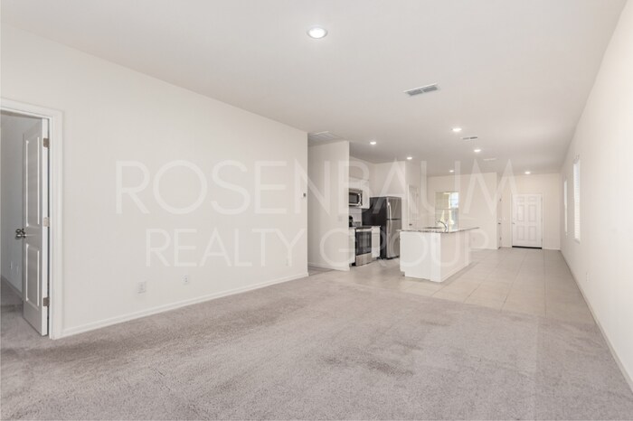 Building Photo - 47662 W Mellen Ln