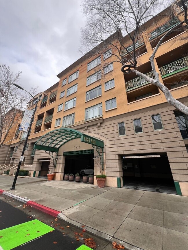 Building Photo - $3,595 - Beautiful and Spacious Downtown San Jose 2bd/2ba Condo in a Luxury Complex Next To SJSU