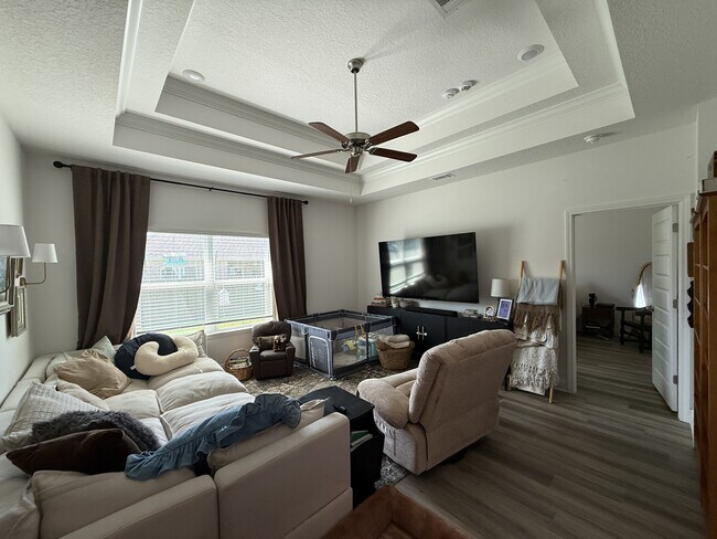 Building Photo - 319 Gray Owl Dr