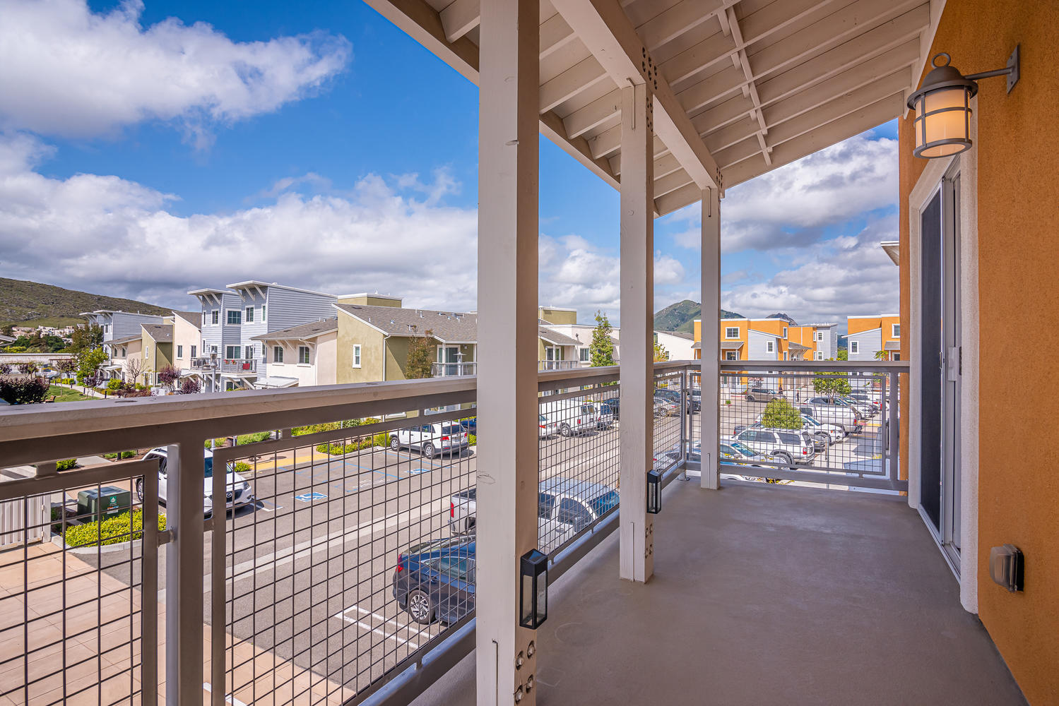 Building Photo - 955 Humbert Ave