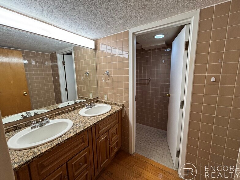 Building Photo - 1110 Commonwealth Ave