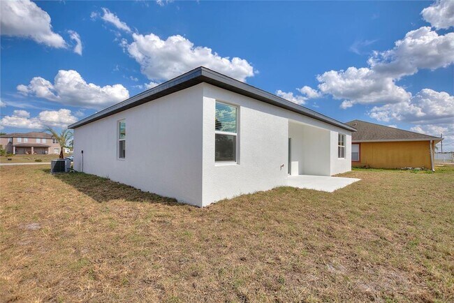 Building Photo - 115 Big Sioux Dr