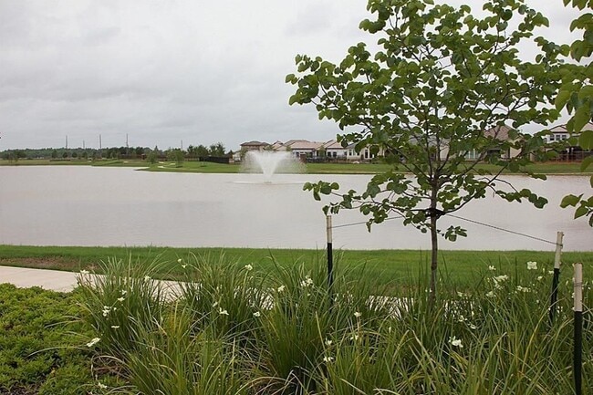 Building Photo - 63 Silent Cir Dr