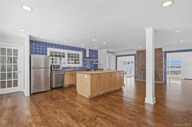 Building Photo - 492 Mooney Hill Rd