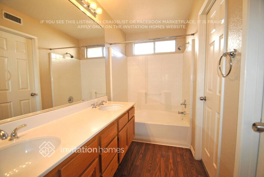 Building Photo - 5059 N Tamarron Ct