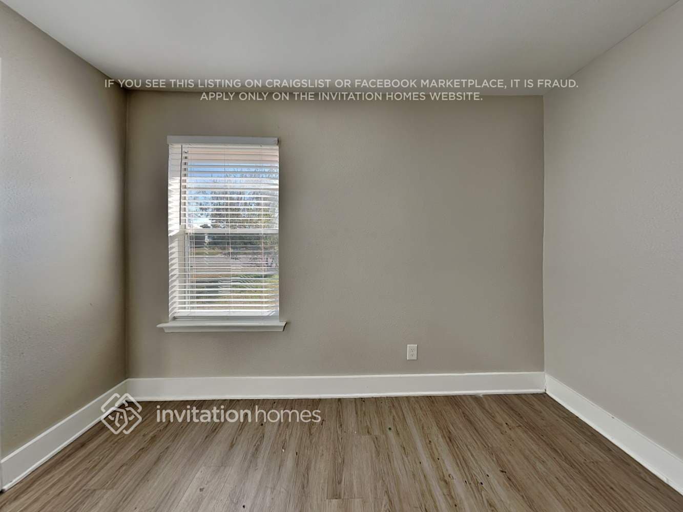 Building Photo - 923 Meadow Mead Dr