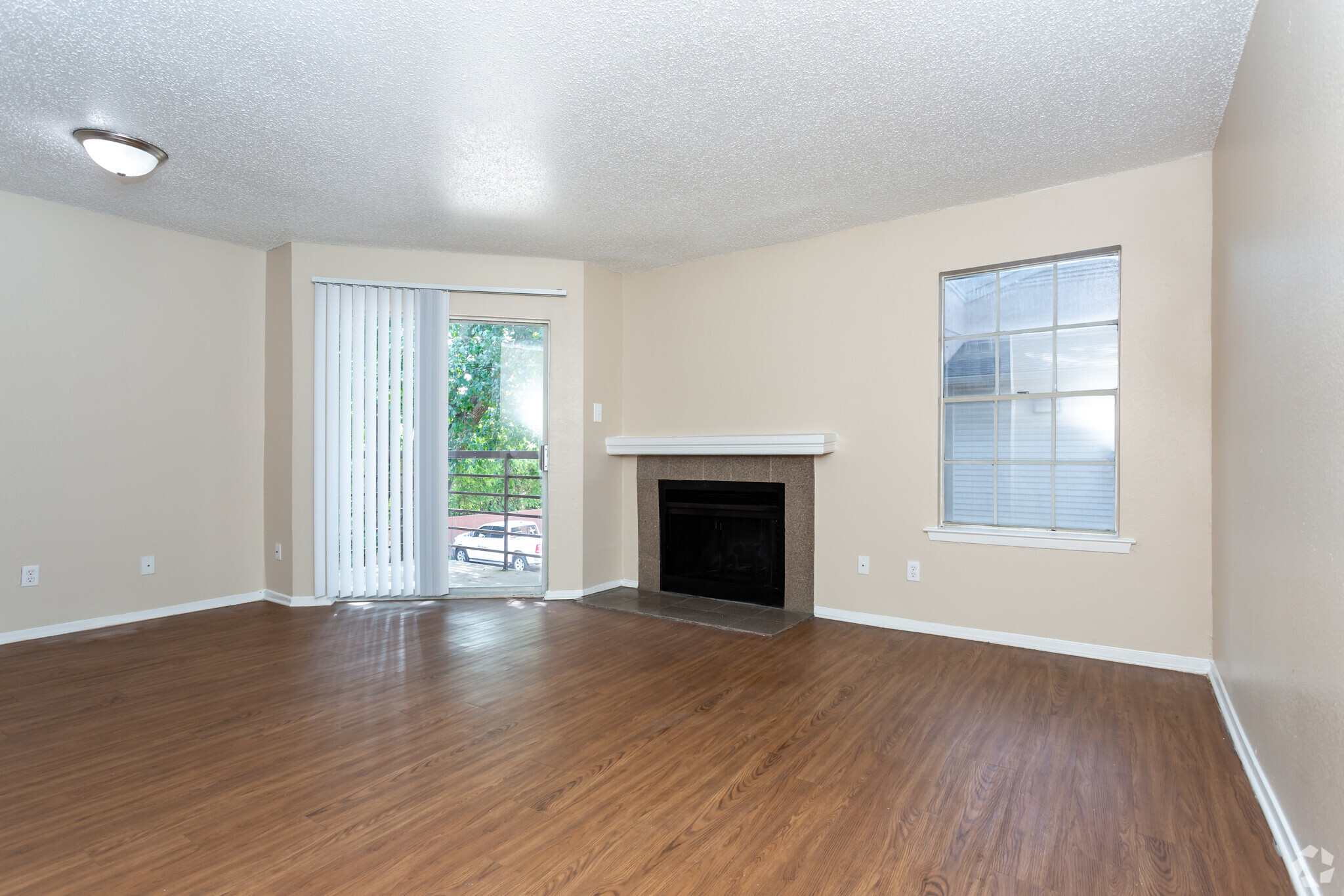 1BR,1BA-C - WILLOW GLEN