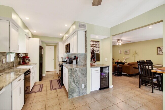 Building Photo - 149 NW 70th St