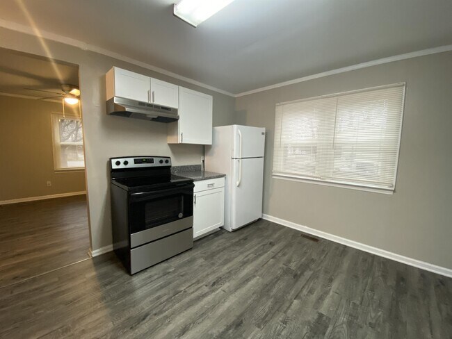 Building Photo - 1031 Revere St