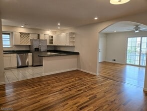 Building Photo - 89 Sumo Village Ct