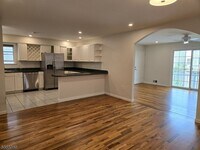 Building Photo - 89 Sumo Village Ct