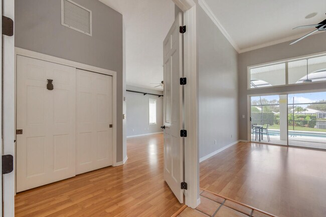 Building Photo - 8120 SE Waterway Dr