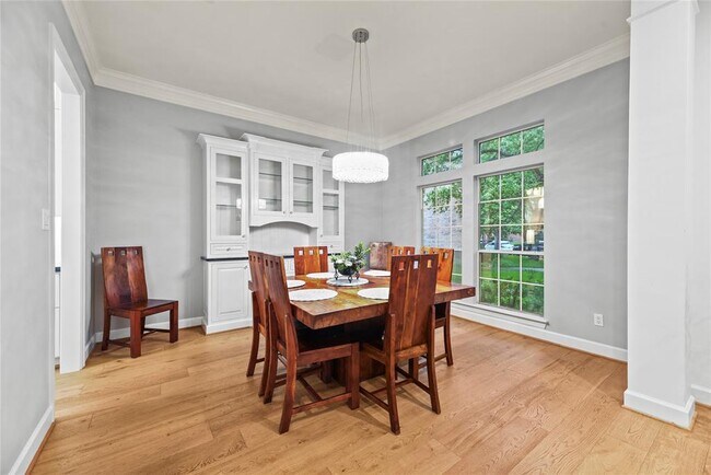 Building Photo - 4306 Stonecroft Cir