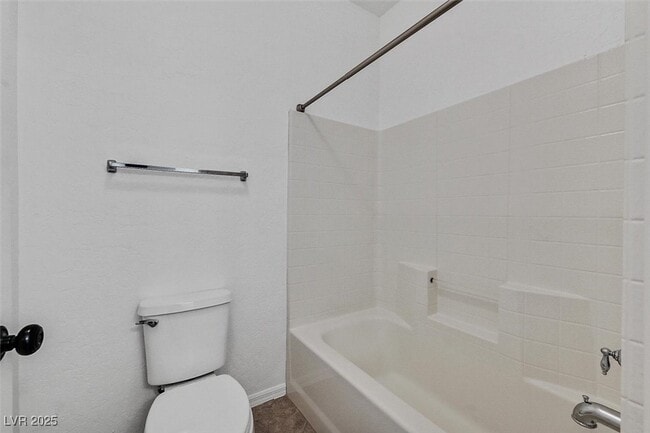 Building Photo - 2524 Flodden St
