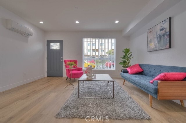 Building Photo - 11732 Hamlin St