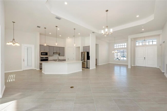 Building Photo - 12655 Wellen Golf St