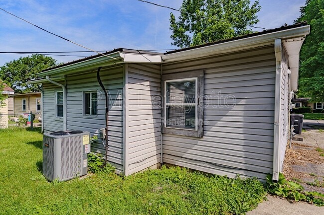 Building Photo - 2760 Medford St