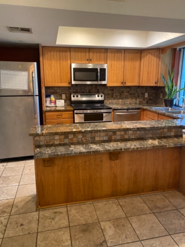 Building Photo - 4309 Woodland Dr