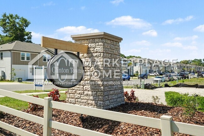 Building Photo - 11910 Sylvia St