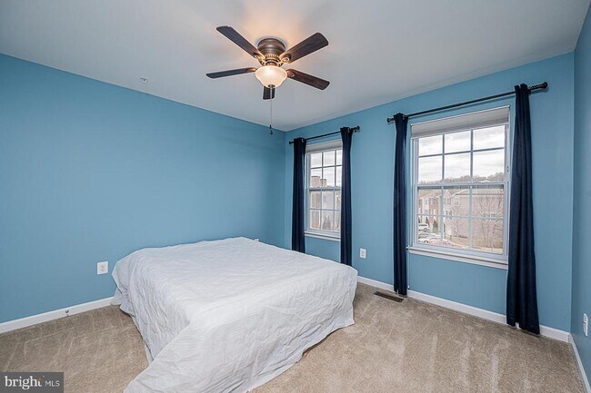 Building Photo - 6748 Green Mill Way