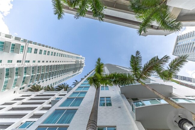 Building Photo - 41 SE 5th St