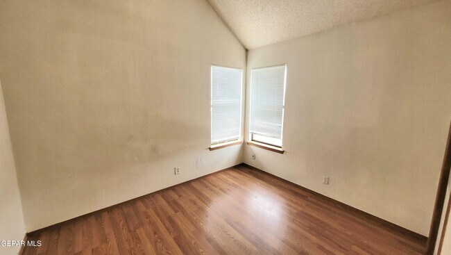 Building Photo - 7149 Golden Hawk Dr