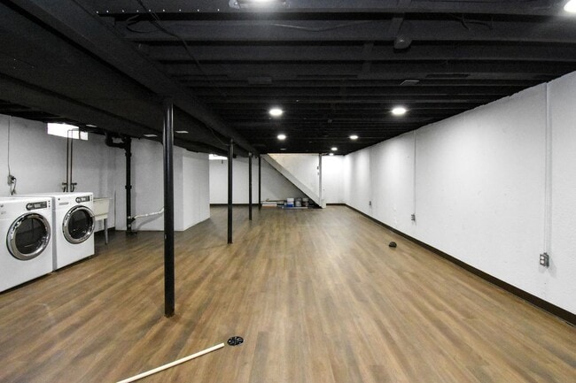 Building Photo - 33755 Newport Dr