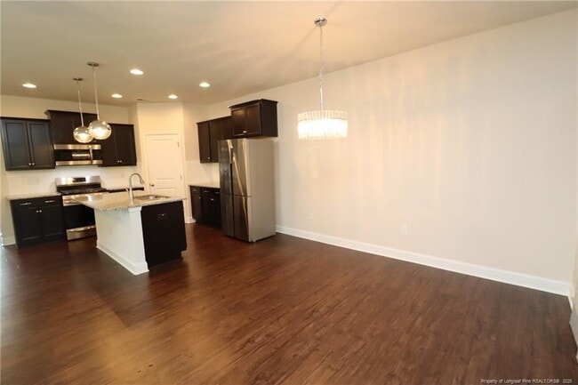 Building Photo - 1103 Compass Dr