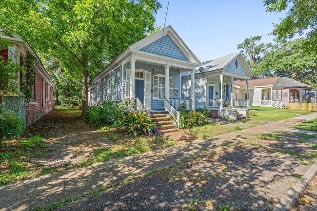 Building Photo - Oakleigh Garden District