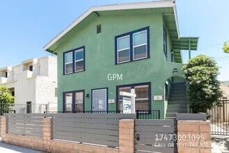 Building Photo - 338 S Benton Way