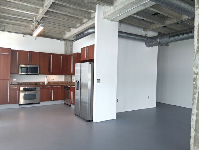 Building Photo - MIAMI LIVE WORK LOFT