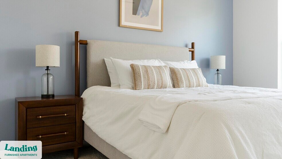 Building Photo - 650 N Main St