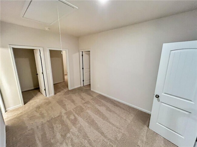 Building Photo - 203 Edna Trl