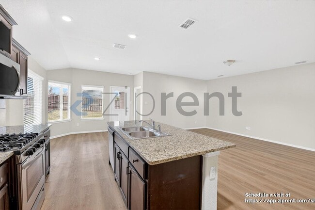 Building Photo - 10116 Clemmons Rd