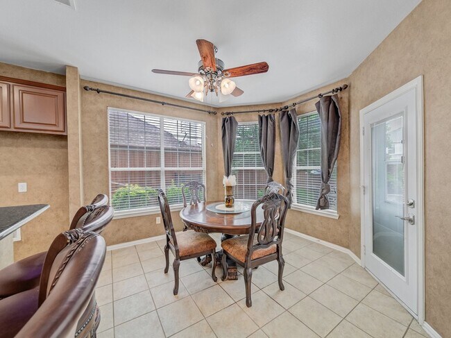 Building Photo - 13444 Bavarian Dr