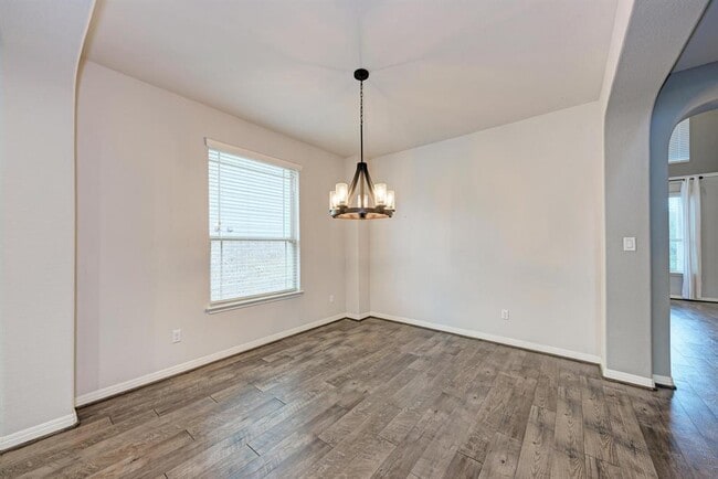 Building Photo - 146 Rock Cliff Ct