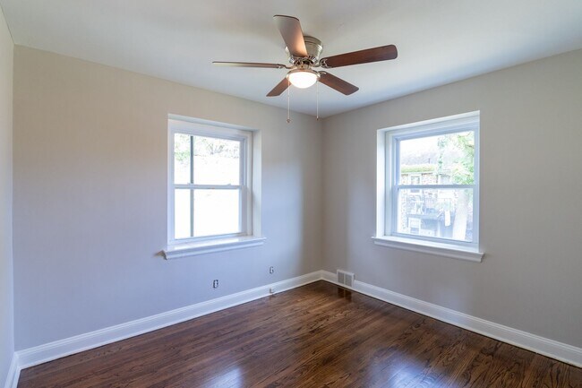 Building Photo - Rare 4 bed Gem in Marple Newtown