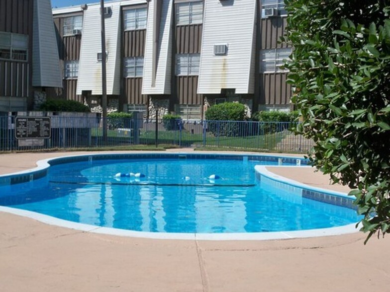 Interior Photo - Las Brisas Apartments