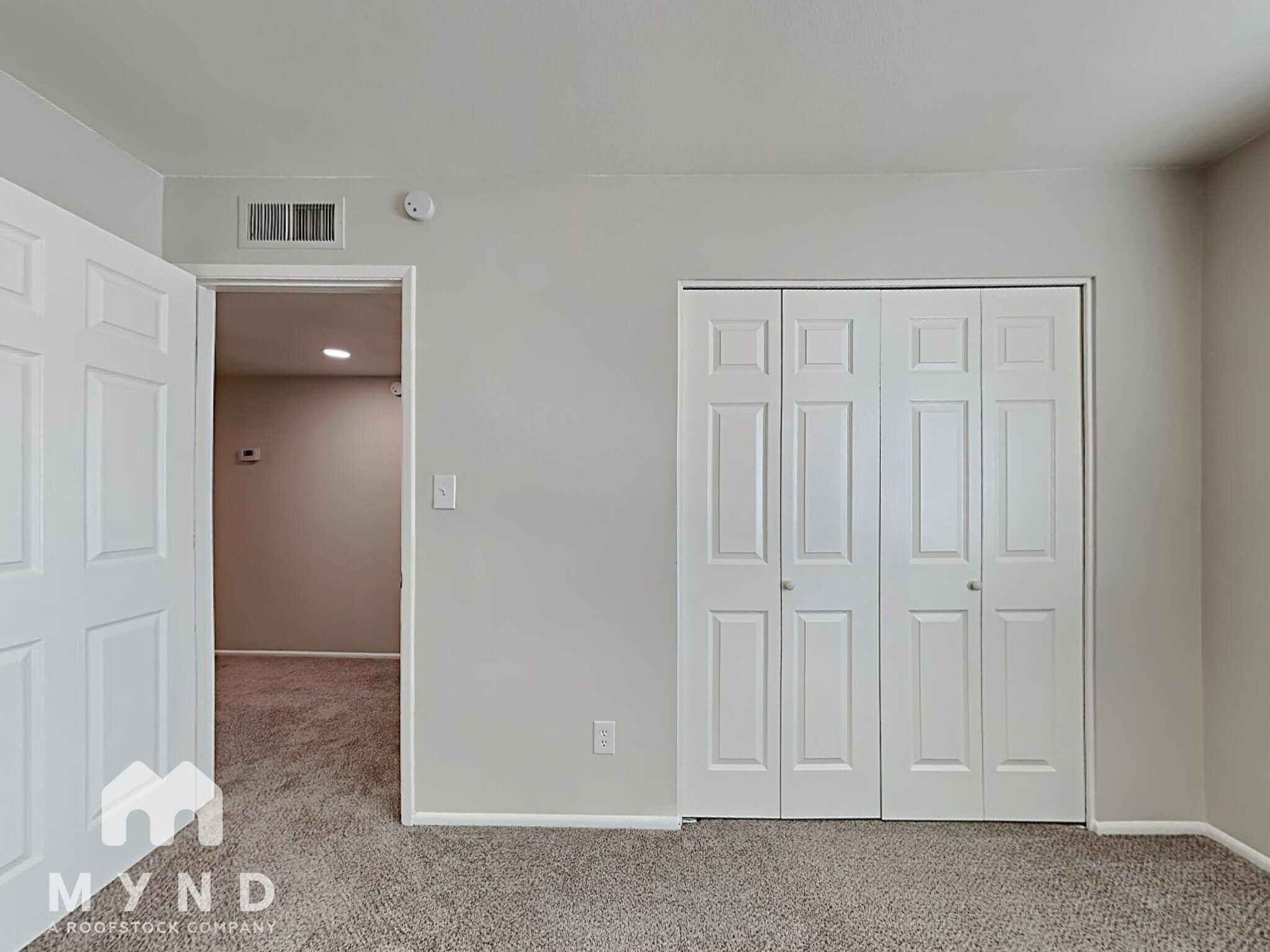 Building Photo - 531 N Lesueur