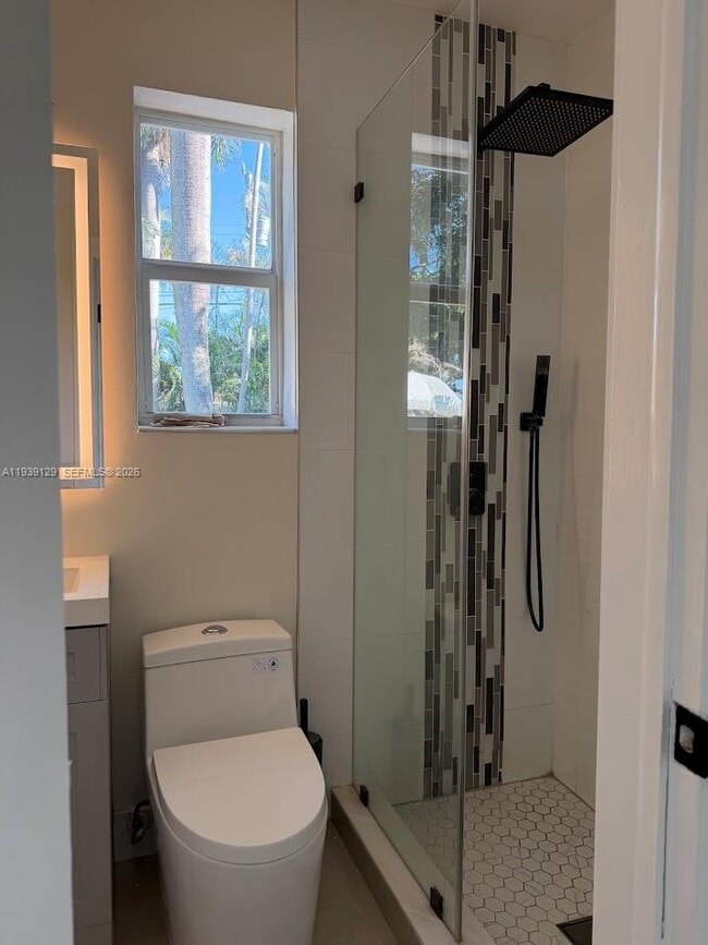 Building Photo - 1811 N 40th Ave