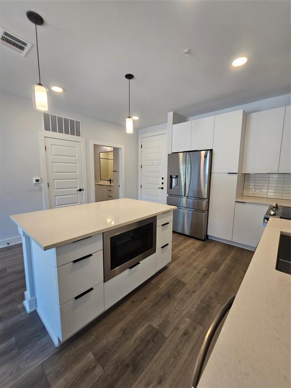 Building Photo - 2220 Webberville Rd