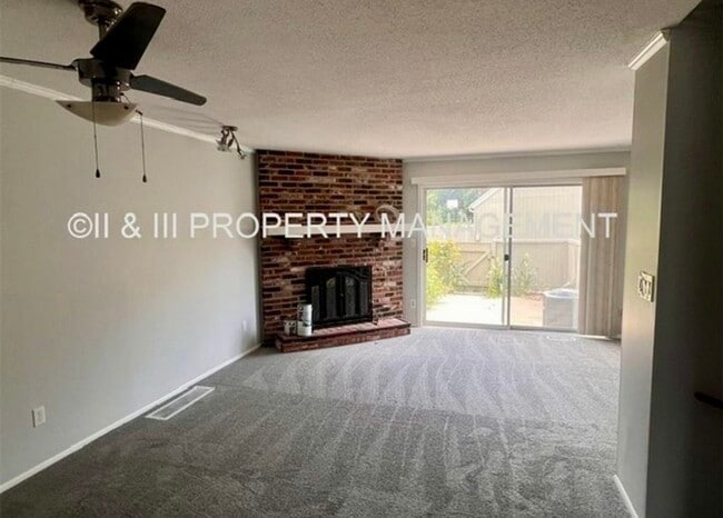 Building Photo - 8108 Monrovia St