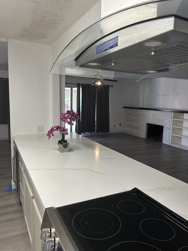 Building Photo - 1726 Idylwood Ct