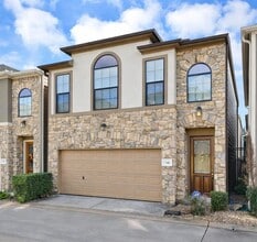 Building Photo - 1346 Studer St