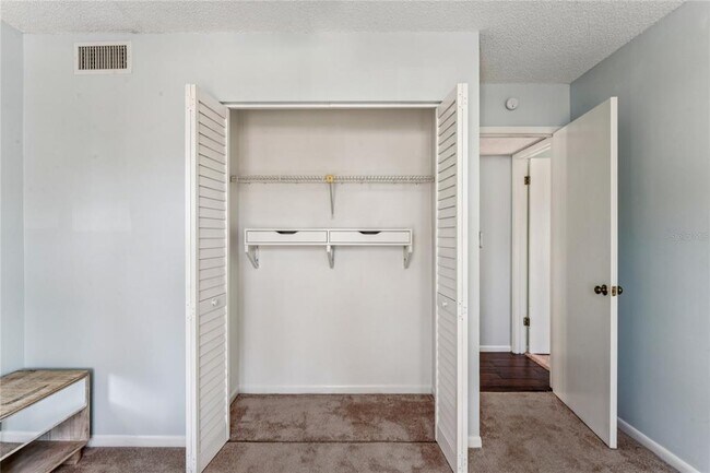 Building Photo - 3232 Lake Pine Way E