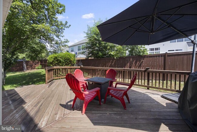 Building Photo - 608 Talmadge Ct SE