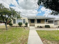 Building Photo - Single-Story Home on a Large Lot in Redlands