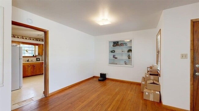 Building Photo - 4304 Aspen St