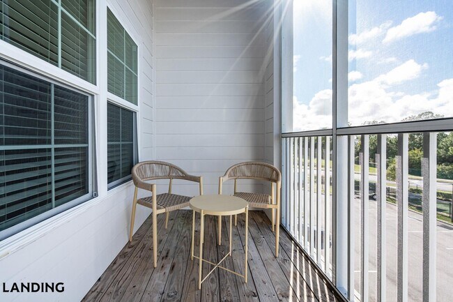 Building Photo - 918 Aventine Dr